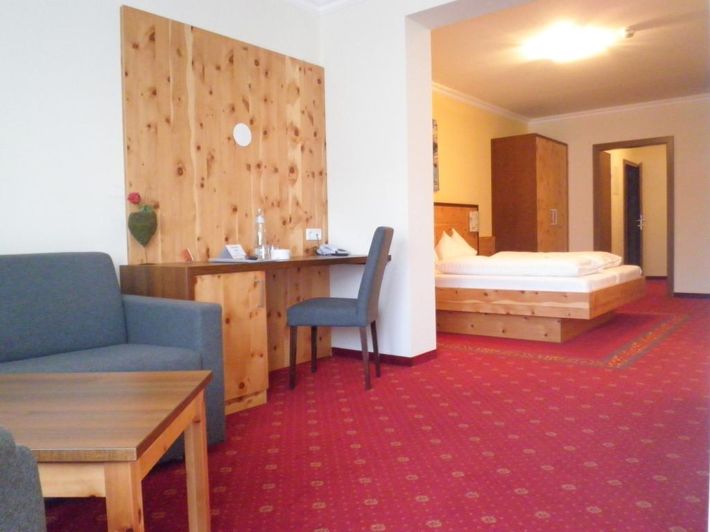Hotel Erlebniswelt Stocker Schladming Room photo